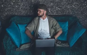 Charging on Hold Rarely Used on Battery